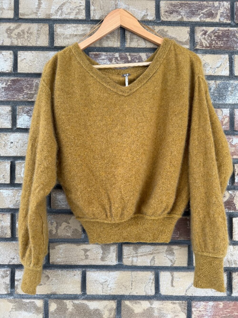 ☀️ Free People Brushed Cashmere Cropped V-Neck Pullover Sweater S